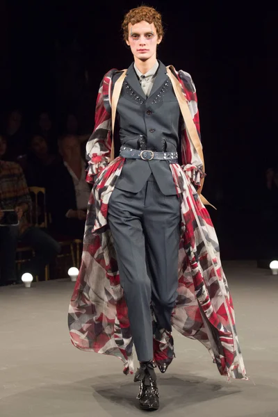Look 38